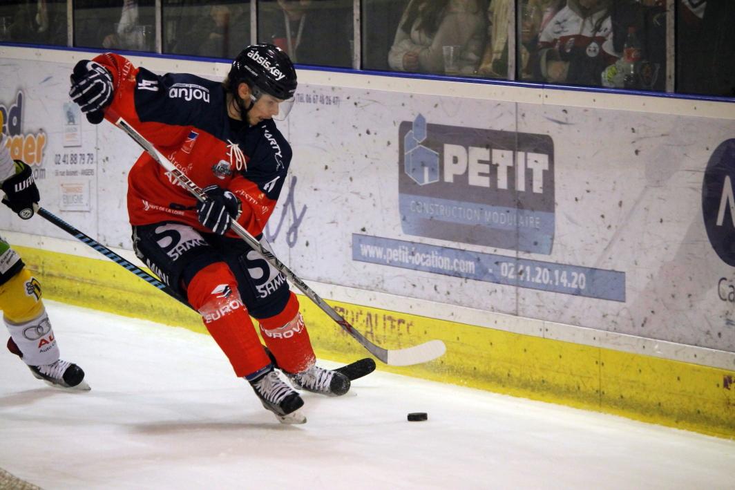 Angers  3 - 5 Rouen