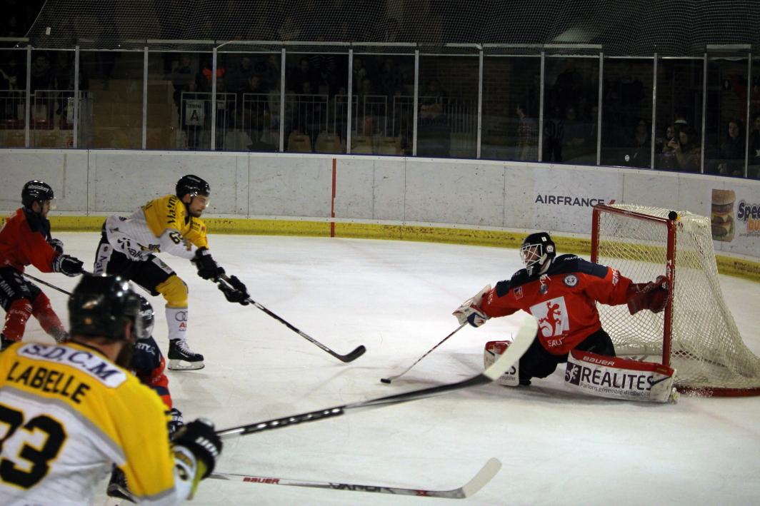 Angers  3 - 5 Rouen