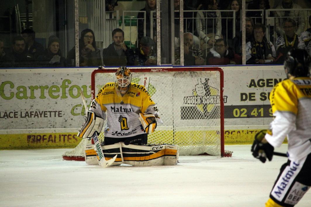 Angers  3 - 5 Rouen
