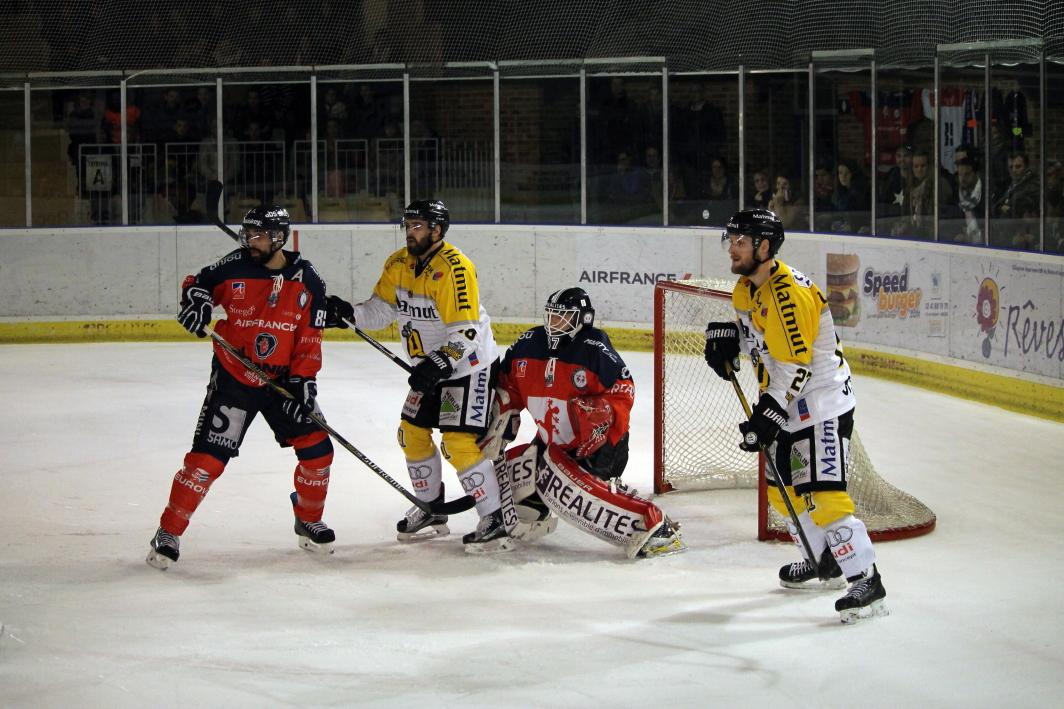 Angers  3 - 5 Rouen