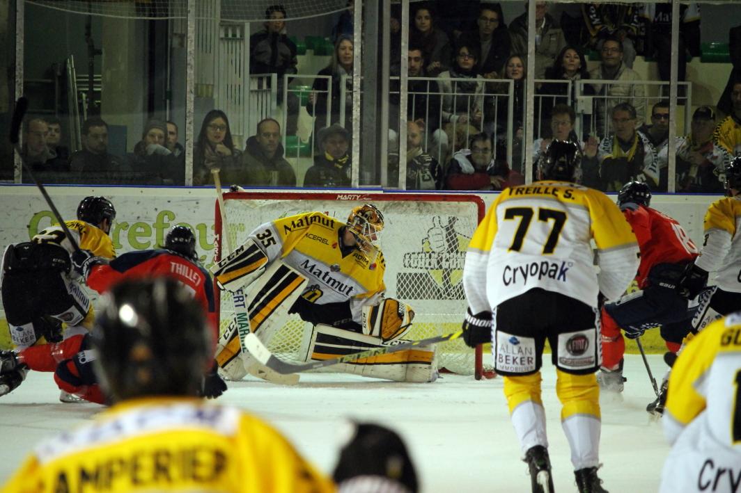 Angers  3 - 5 Rouen