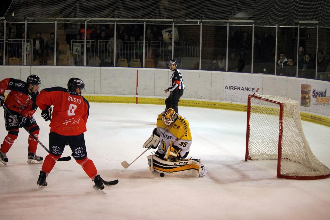 Angers  3 - 5 Rouen