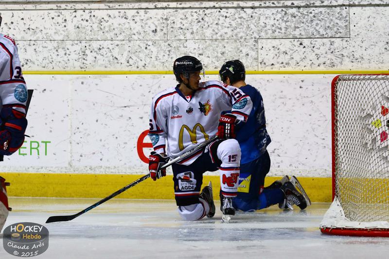 Chamonix  3 - 4 Grenoble 