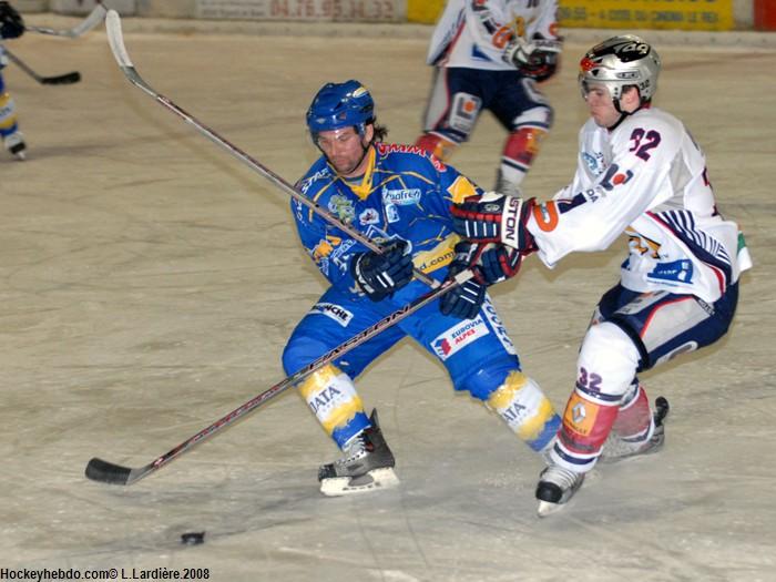 Villard-de-Lans 2 - 3 Grenoble 
