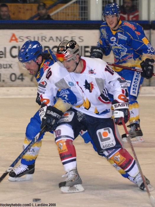 Villard-de-Lans 2 - 3 Grenoble 