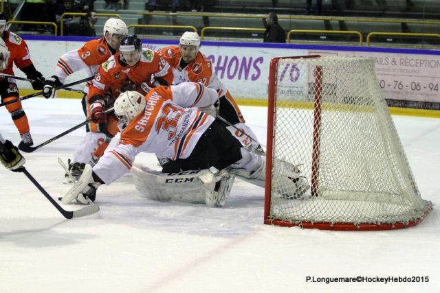 Photo hockey reportage Continental Cup J1 Match 1 : Soligorsk tranquillement