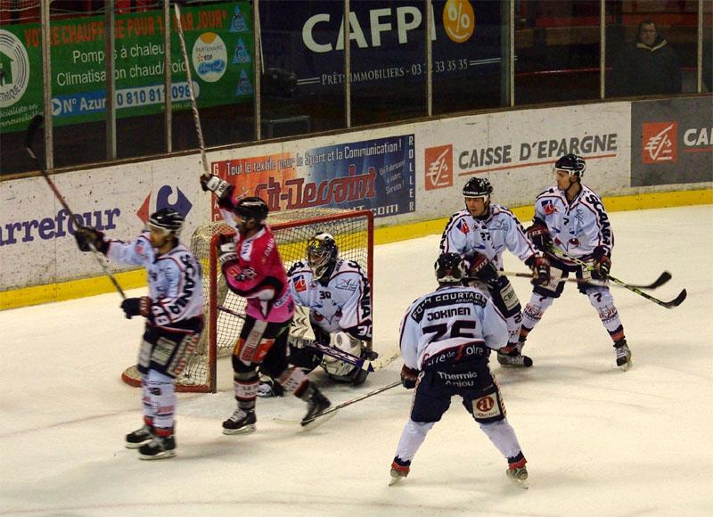 Amiens  7 - 3 Angers 