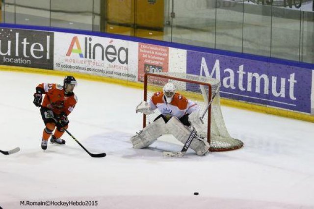 Photo hockey reportage Continental Cup J1 Match 1 : Soligorsk tranquillement