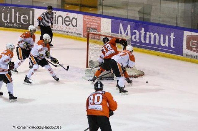 Photo hockey reportage Continental Cup J1 Match 1 : Soligorsk tranquillement