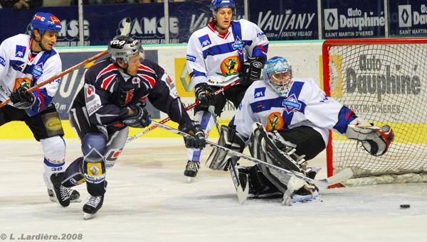 Grenoble  2 - 1 Mont-Blanc
