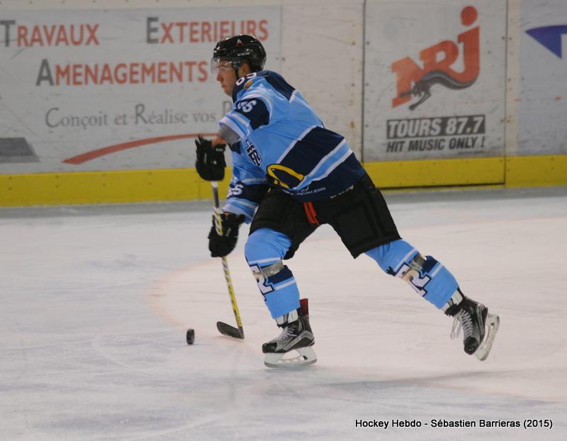 Tours  5 - 0 Courbevoie 