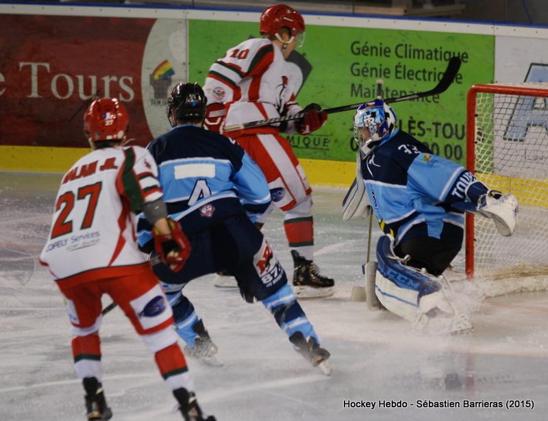Tours  5 - 0 Courbevoie 