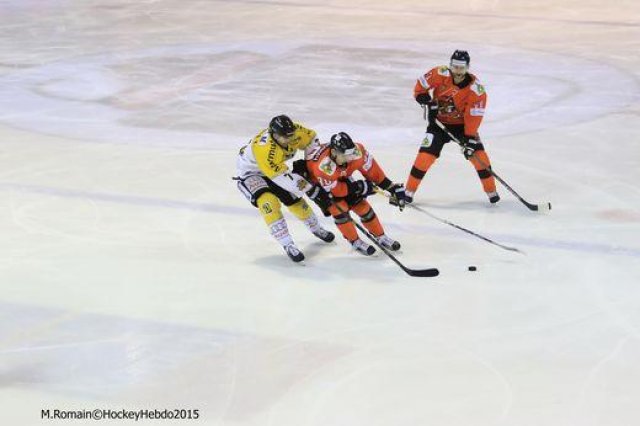 Photo hockey reportage Continental Cup J3 Match 6 : Victoire et qualification.