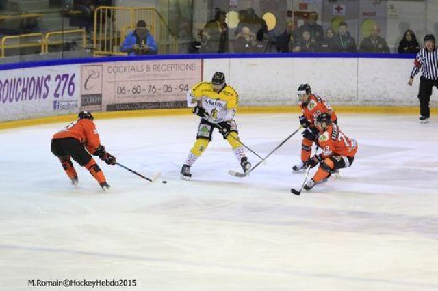 Photo hockey reportage Continental Cup J3 Match 6 : Victoire et qualification.