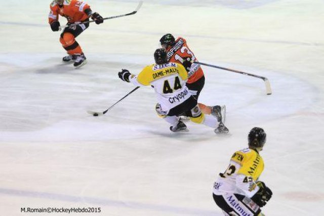 Photo hockey reportage Continental Cup J3 Match 6 : Victoire et qualification.
