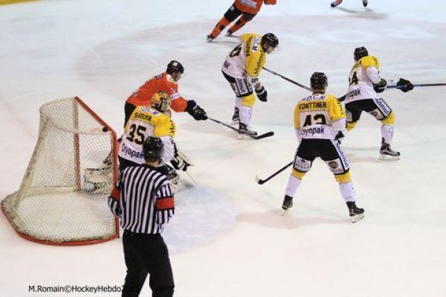 Photo hockey reportage Continental Cup J3 Match 6 : Victoire et qualification.