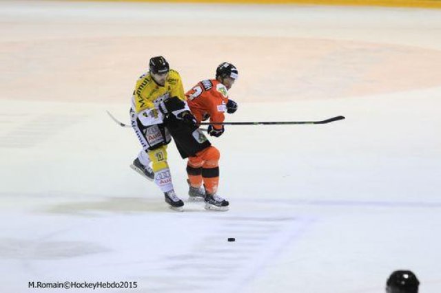 Photo hockey reportage Continental Cup J3 Match 6 : Victoire et qualification.