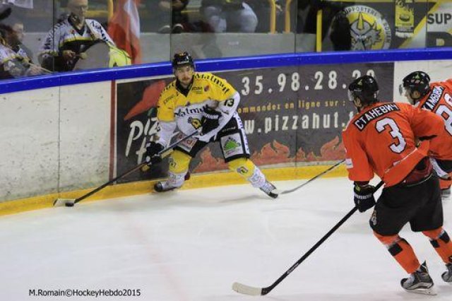 Photo hockey reportage Continental Cup J3 Match 6 : Victoire et qualification.