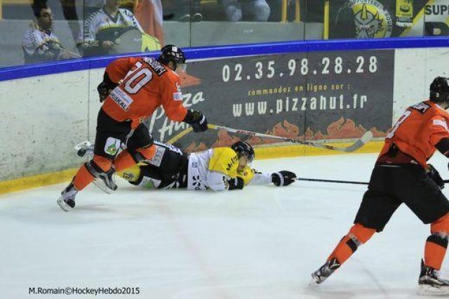 Photo hockey reportage Continental Cup J3 Match 6 : Victoire et qualification.