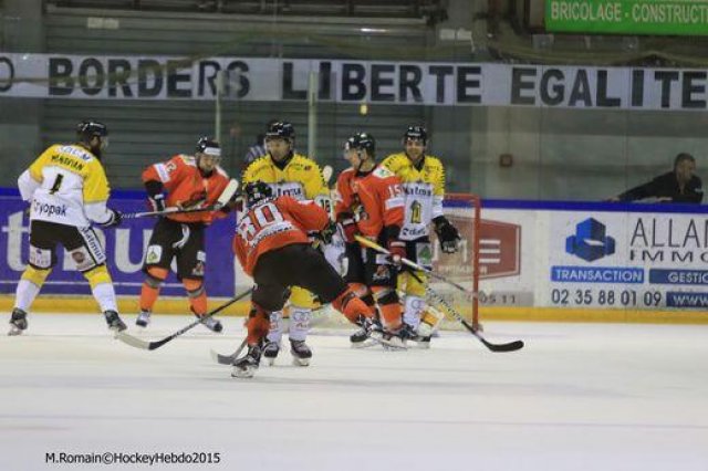 Photo hockey reportage Continental Cup J3 Match 6 : Victoire et qualification.