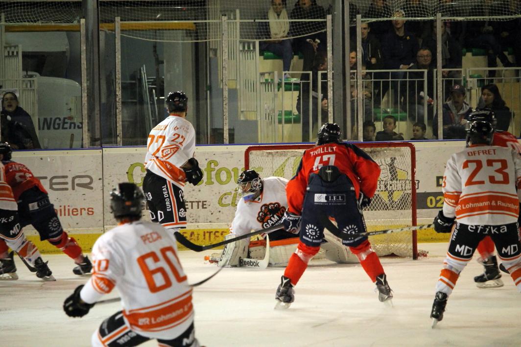 Angers  3 - 4 Epinal 