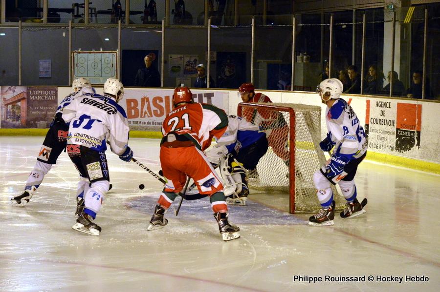 Courbevoie  5 - 3 Courchevel-Méribel-Pralognan