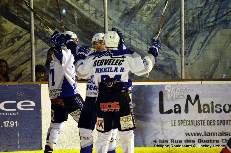 Courbevoie  5 - 3 Courchevel-Méribel-Pralognan