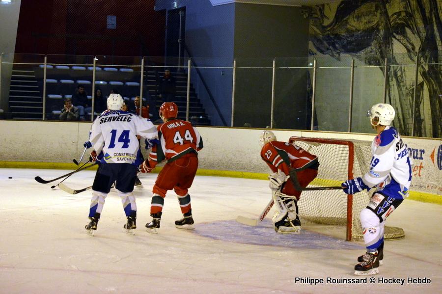 Courbevoie  5 - 3 Courchevel-Méribel-Pralognan