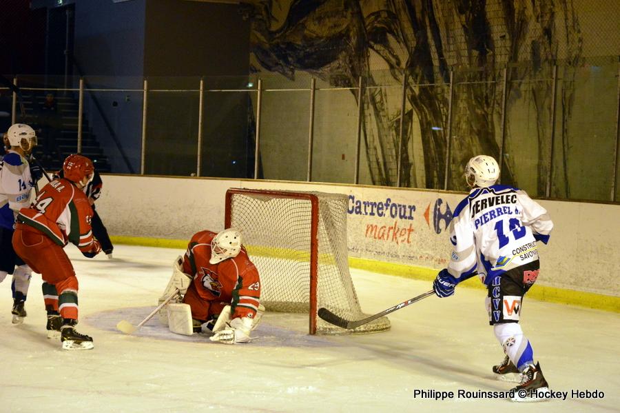 Courbevoie  5 - 3 Courchevel-Méribel-Pralognan
