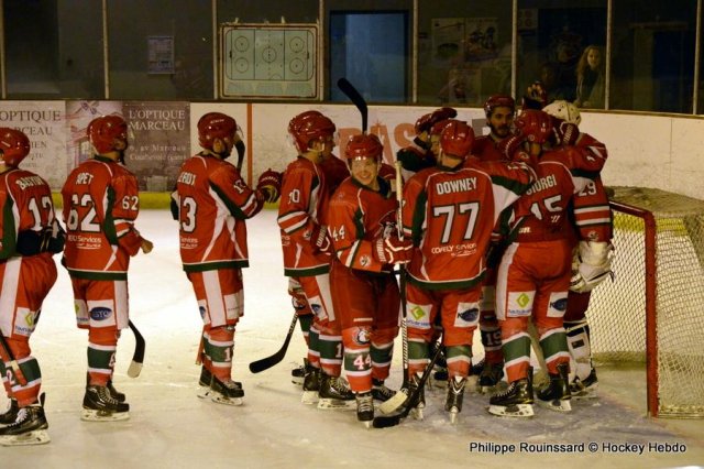 Photo hockey match Courbevoie  - Courchevel-Méribel-Pralognan le 28/11/2015