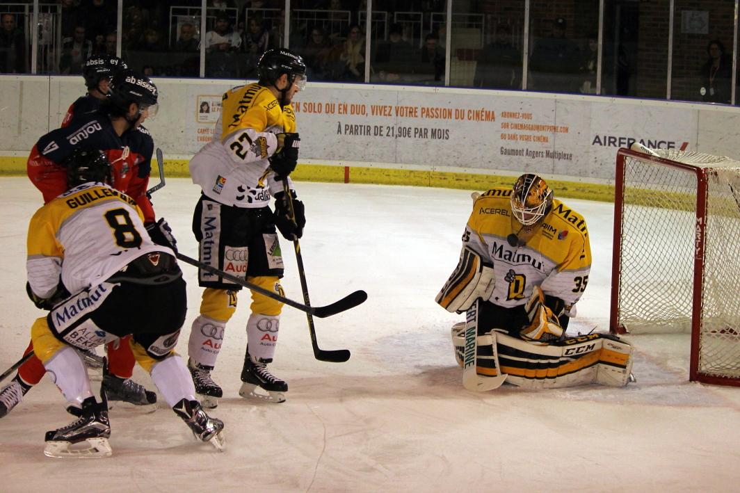 Angers  5 - 3 Rouen