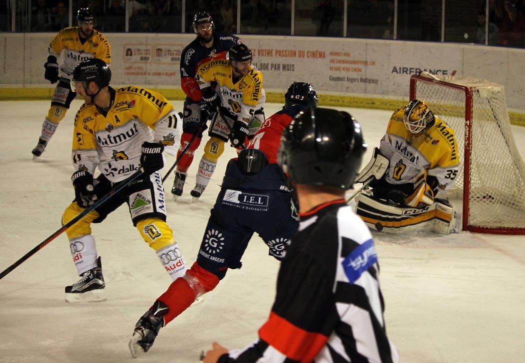 Angers  5 - 3 Rouen