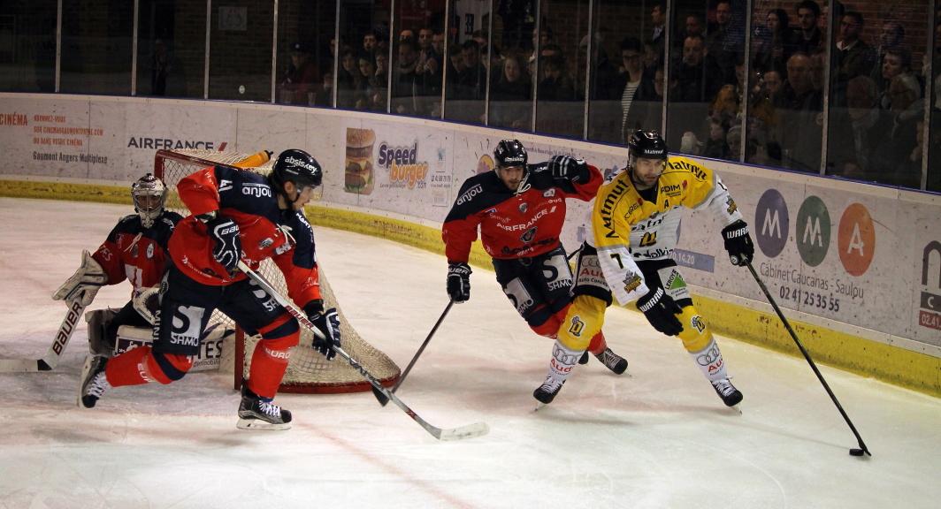 Angers  5 - 3 Rouen