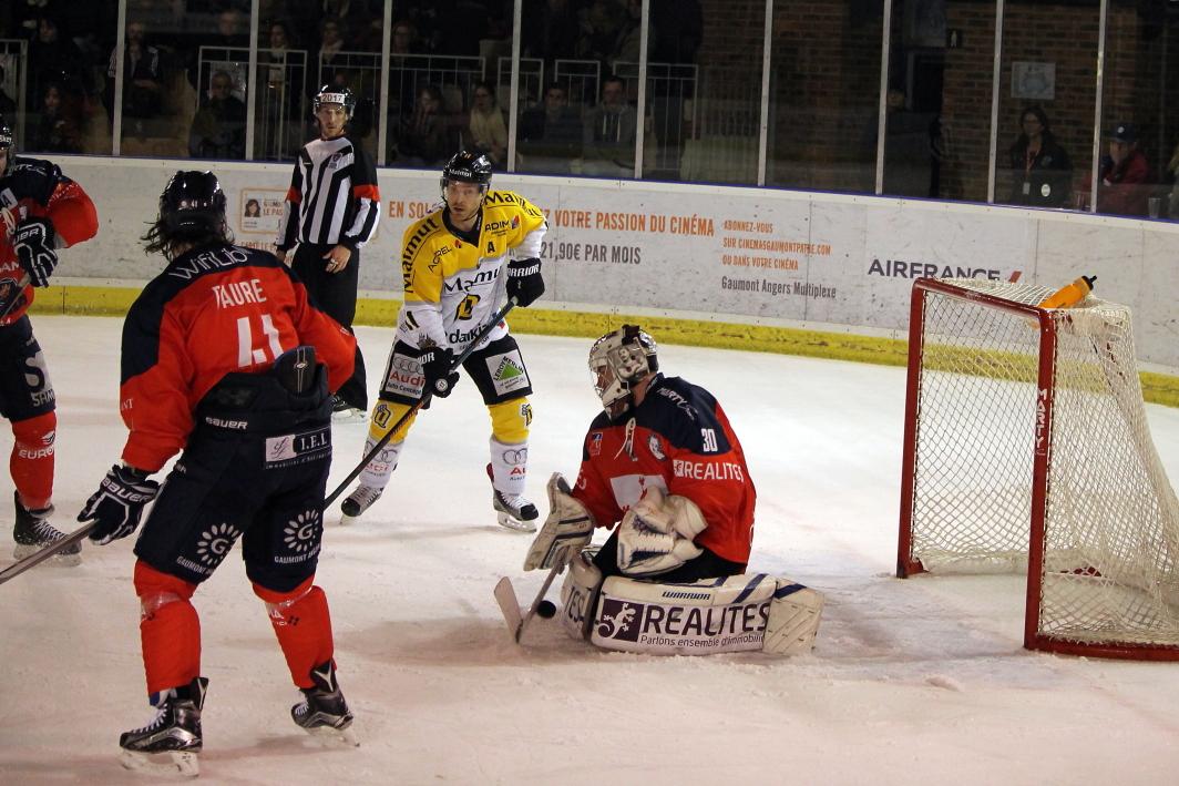Angers  5 - 3 Rouen