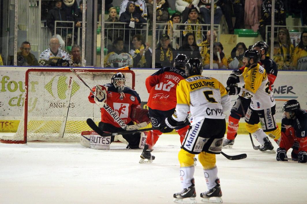 Angers  5 - 3 Rouen
