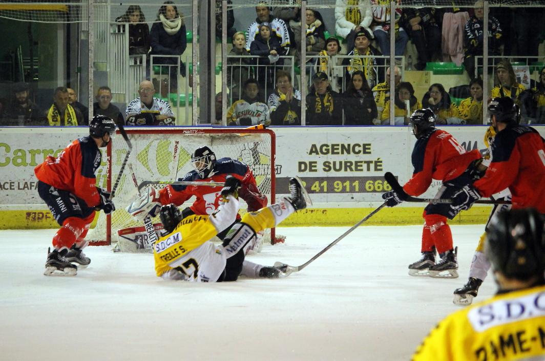 Angers  5 - 3 Rouen