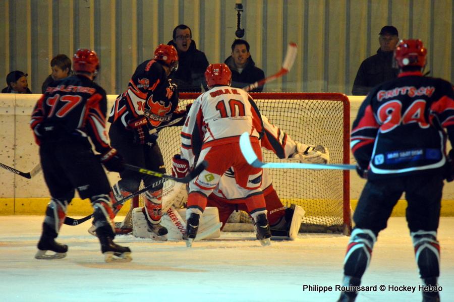 Neuilly/Marne 5 - 4 Courbevoie 