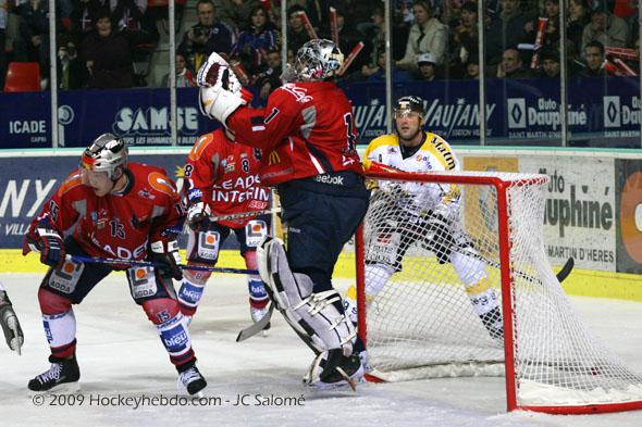Grenoble  3 - 2 Rouen