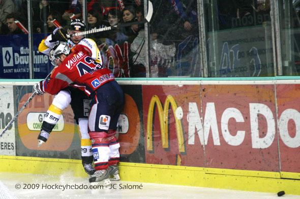 Grenoble  3 - 2 Rouen