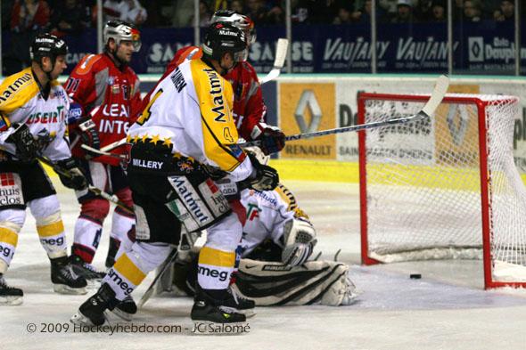 Grenoble  3 - 2 Rouen