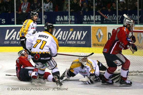 Grenoble  3 - 2 Rouen