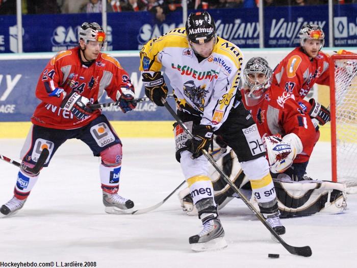 Grenoble  3 - 2 Rouen