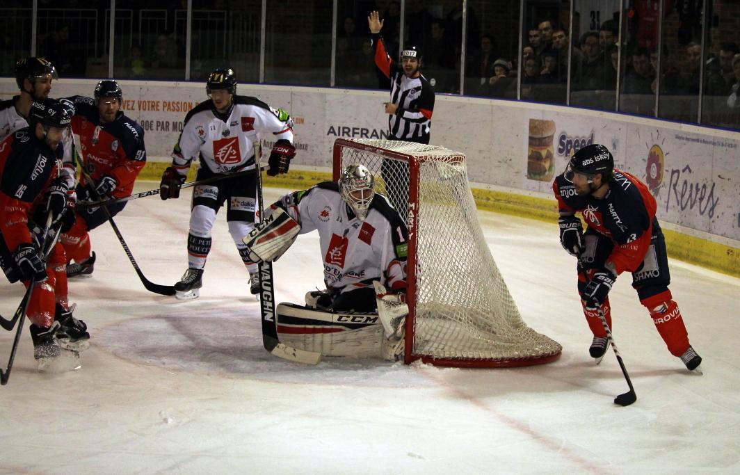 Angers  5 - 4 Amiens 
