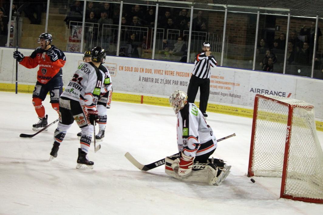 Angers  5 - 4 Amiens 