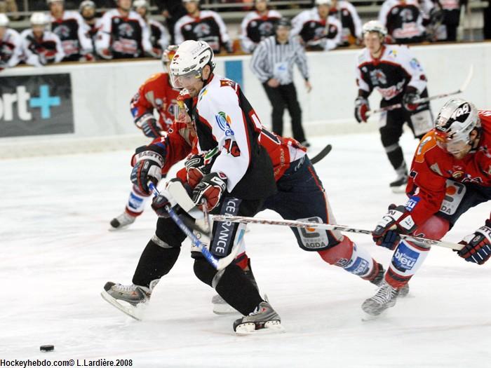 Briançon  3 - 4 Grenoble 