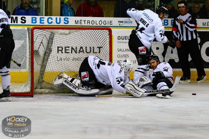 Chamonix  2 - 3 Brest 
