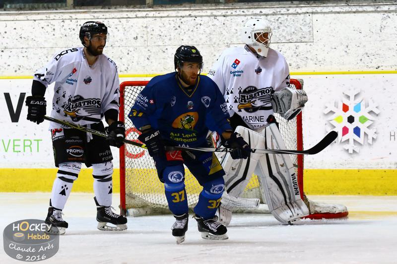 Chamonix  2 - 3 Brest 