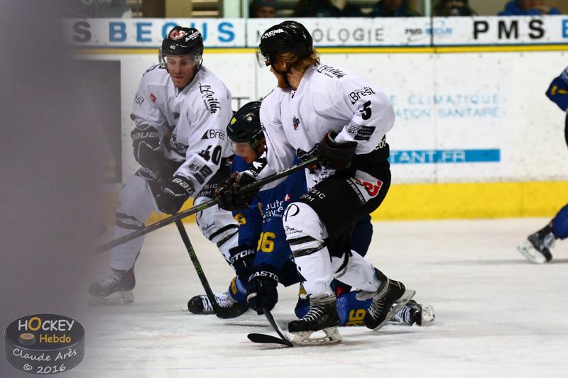 Chamonix  2 - 3 Brest 