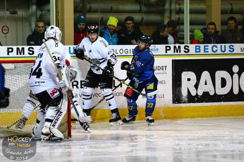 Chamonix  2 - 3 Brest 