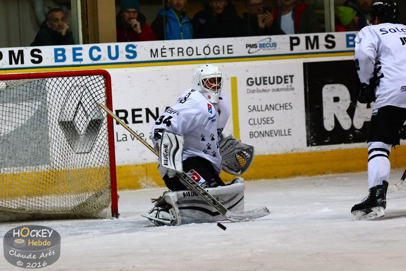 Chamonix  2 - 3 Brest 